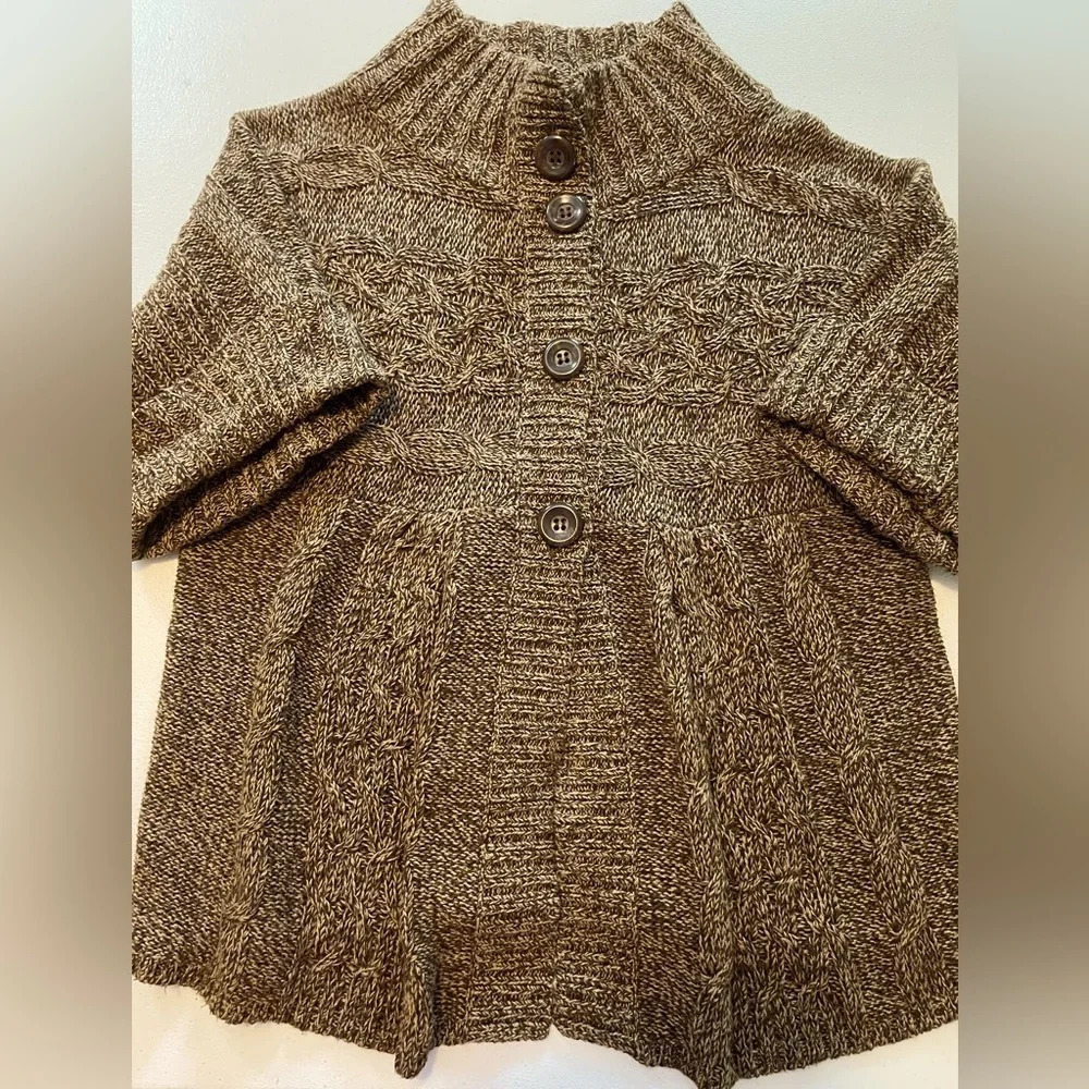 Christopher & Banks EUC women’s‎ high neck sweater size L. Cuffed half sleeve.